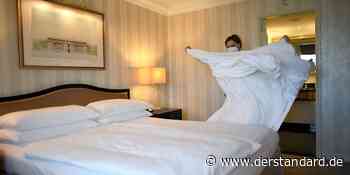 Mehr Urlaubsgäste treffen in Österreich auf immer weniger Personal - DER STANDARD