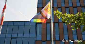 Regenboogvlag wappert vandaag in Leuven: “Er is helaas nog veel onverdraagzaamheid en discriminatie.” - Het Laatste Nieuws