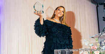 Queen Latifah, Amanda Seyfried Honored by Variety - The New York Times