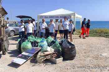 Ripulito il tratto di costa in via dei Finanzieri grazie all'impegno de Gli Amici del Mare - TraniViva