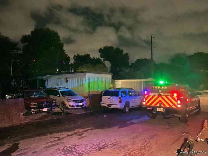 Six hospitalized after fire damages two Austin mobile homes
