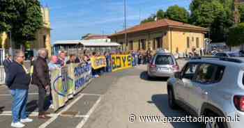L'ultimo viaggio di Corradone: tra gli striscioni dei tifosi del Parma e le note di Va Pensiero della Corale Verdi - Gallery - Gazzetta di Parma