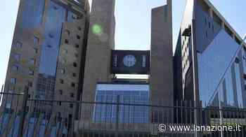 Prato, figlio dall'allievo 14enne, condanna a 6 anni e 5 mesi per la donna - LA NAZIONE