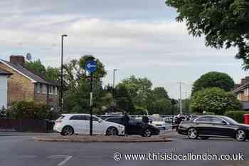 St Norbert Road Brockley shooting: Hunt for two suspects