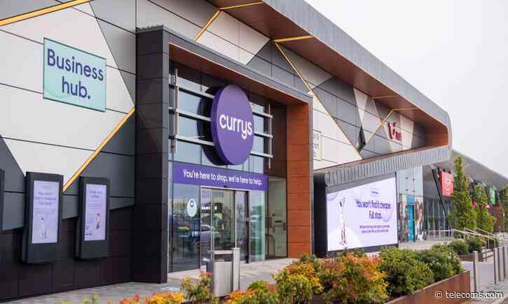 Three partners with Currys to offer business services in store