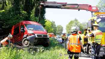 Autofahrer (77) sorgt für Kettenreaktion: Schlimme Notrufe bewahrheiten sich zum Glück nicht