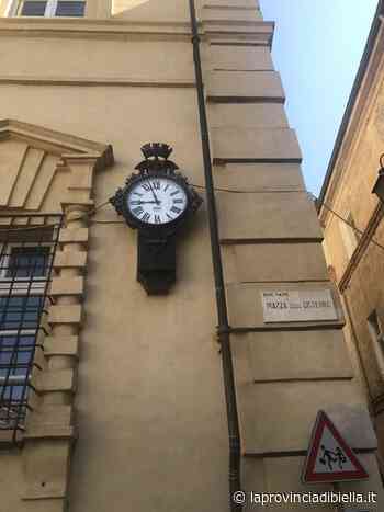 Quell’orologio del Piazzo fermo da un anno - La Provincia di Biella