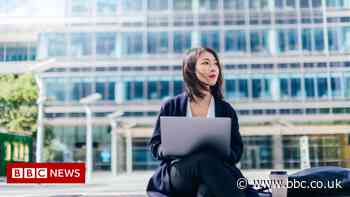 Goldman Sachs to offer senior staff unlimited holiday