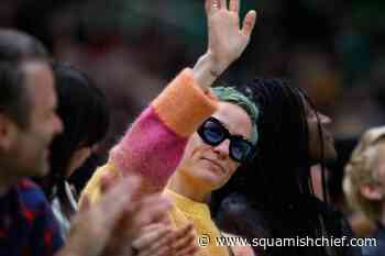 US Soccer equalizes pay in milestone with women, men - Squamish Chief