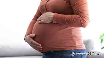 Späte Schwangerschaften: Mutterwerden medizinisch möglich, aber psychisch problematisch - rbb24