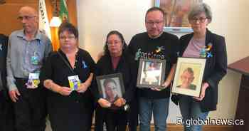 Parents of Saskatchewan suicide victims feel offers to help are being ignored | Globalnews.ca - Global News