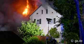 B484 -Sperrung wegen Löscharbeiten: Haus in Lohmar-Wahlscheid brennt - General-Anzeiger Bonn