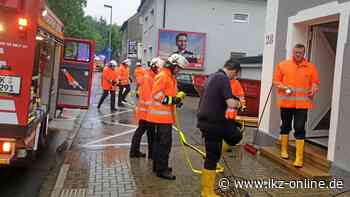 Starkregen: Feuerwehren Iserlohn und Hemer helfen in Menden - IKZ News