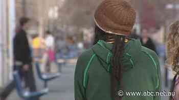 'Insane' stress of cost of living sparks concern for young people in regional Victoria