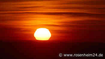 Wasserburgerin (82) von Sonne geblendet – Auto kracht auf B304 frontal in Lkw