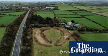 Rare stone circle found at prehistoric ritual site in Cornwall - The Guardian