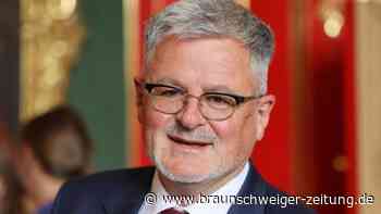 Historiker Christopher Clark mit Karlsmedaille ausgezeichnet