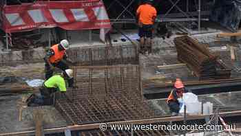 Employment grows by 4000 in April - Western Advocate