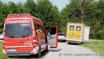 Radfahrerin stürzt bei Albaching – Rettungsdienst und Feuerwehr rücken an