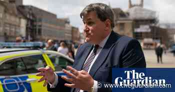 Don’t let people off if they steal food in desperation, minister tells police - The Guardian