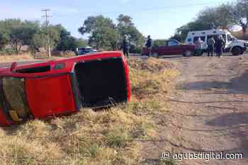 Cuatro personas lesionadas tras choque-volcadura en Calvillo - Aguasdigital.com