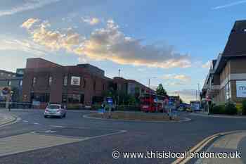 Townley Road Bexleyheath: Man in hospital after face slashed