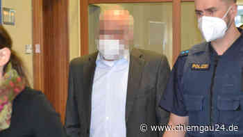 Prozess - Falscher Impfarzt in Rosenheim: Urteil am Landgericht Traunstein - chiemgau24.de