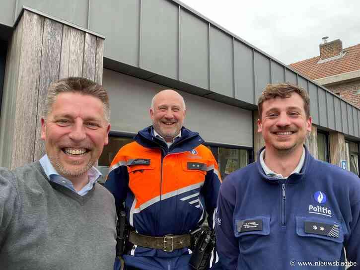 Herne wuift wijkagent  uit