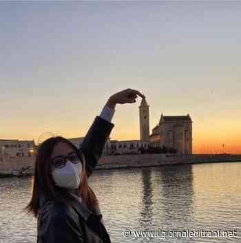 Trani, primo libro di poesie per la giovanissima Chiara Leuci - Radio Bombo