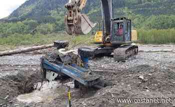 Crews continue to remove debris from rivers six months after atmospheric river event - BC News - Castanet.net