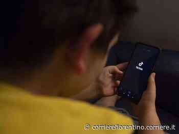 Siena, adesca su Tik Tok bimba di 10 anni e poi le invia immagini sessuali - Corriere Fiorentino