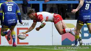 Warrington Wolves 10-12 St Helens: Reigning Super League champions hold out for nail-biting win - Sky Sports