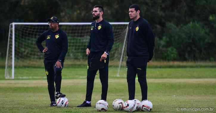 Já com algumas mudanças sob novo comando, Brusque recebe o Tombense pela Série B - O Município