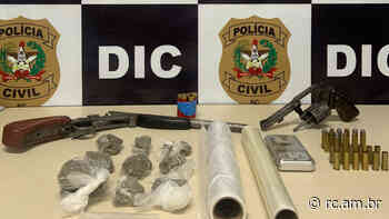 Polícia cumpre mandado e encontra armas e drogas, em Brusque - rc.am.br