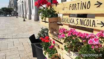 Bari vecchia, sulle fioriere le indicazioni per raggiungere i monumenti: l'idea di un bar. "Così aiutiamo i t… - La Repubblica