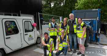 'Stoere activiteit' op Rijtven; rondcrossen met elektrokarren om afval op te halen - Eindhovens Dagblad