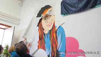 Dieci anni senza Melissa, Brindisi ricorda la studentessa vittima dell'attentato a scuola: 'E' sempre con noi' - Repubblica TV