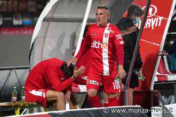 L'ex Monza D'Errico rivela: 'A volte vado fuori dai binari, Bari meravigliosa' | FOTO - Il bacio al 'pancione' della compagna Rosa - Monza-News