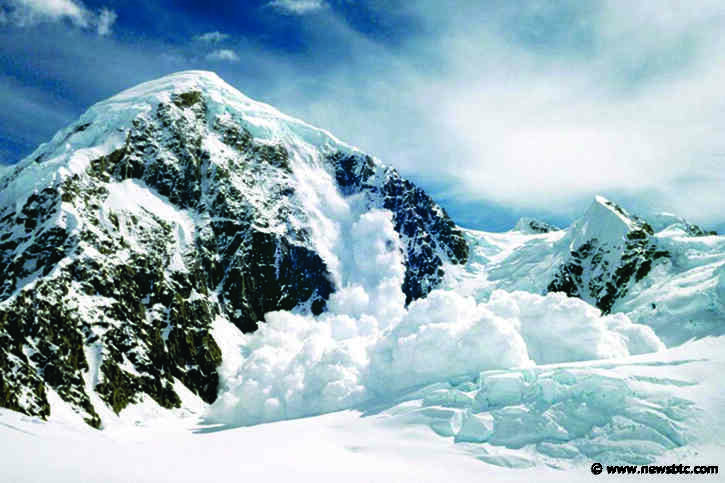 Avalanche Crumbles More Than 16% As Crypto Landslide Continues