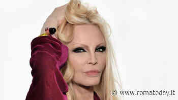 Patty Pravo in "Minaccia Bionda" con Pino Strabioli