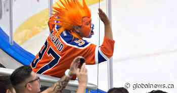 Battle of Alberta hockey allegiances split in Red Deer: 'You can't like both' | Globalnews.ca - Global News
