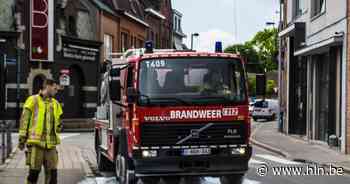 Mazout maakt Speldenstraat plaatselijk glad: brandweer brengt redding - Het Laatste Nieuws