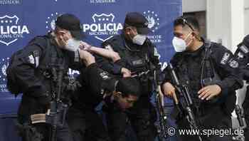 El Salvador: Polizei nimmt Zehntausende Bandenmitglieder fest - DER SPIEGEL