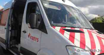 Verkeer moet omrijden door breuk in waterleiding in Riebeke - Het Laatste Nieuws