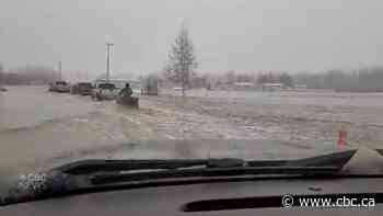 Raw video of flooding west of High Level, Alta. - CBC.ca