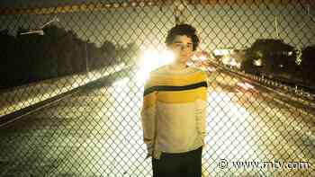 Charlie Hickey’s Songs About Family Love And Middle-School Enemies