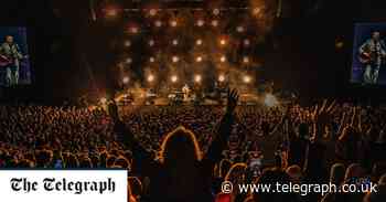 David Gray in Dublin: a troubadour drowned out by 13,000 adoring fans - The Telegraph