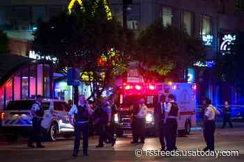 Suspect 'in custody' after 2 dead, 7 injured in downtown Chicago shooting, police say
