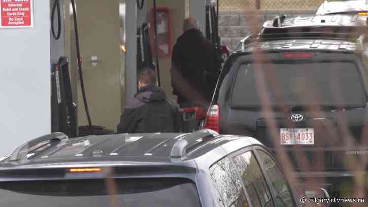 Gas prices remain stable in Calgary ahead of long weekend