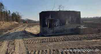 Bei Breisach wird ein ehemaliger Weltkriegs-Bunker abgerissen - Regenbogen
